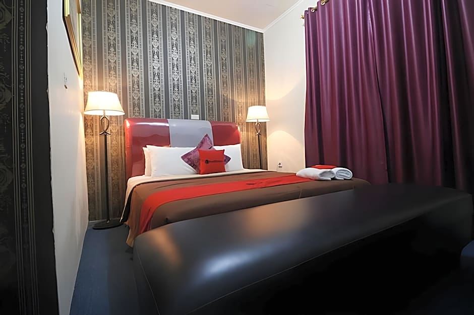 RedDoorz Plus @ Jalan Raden Intan Lampung