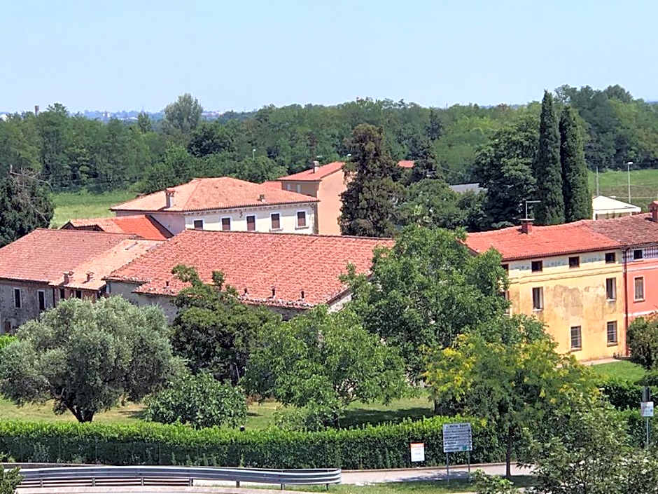 Residence SchioHotel