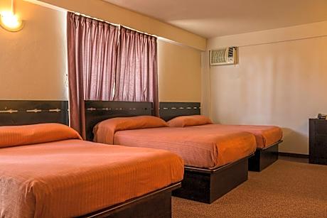 Comfort Triple Room