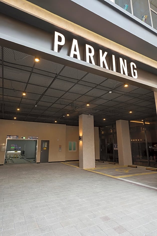 Hound Hotel Changwon - Jinhae Yongwon