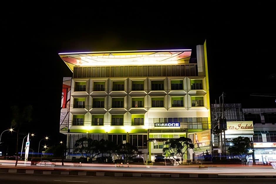 MaxOneHotels at Vivo Palembang