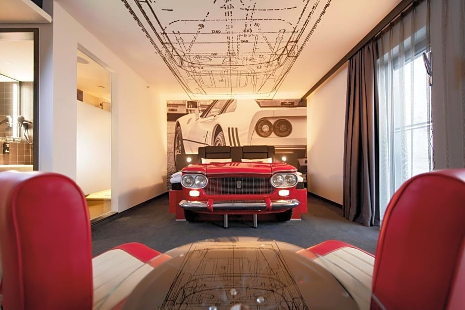 V8 Hotel Köln at MOTORWORLD