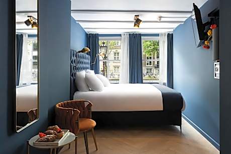 Signature Suite with Canal View