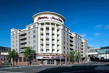 Hampton Inn By Hilton And Suites Memphis-Beale Street