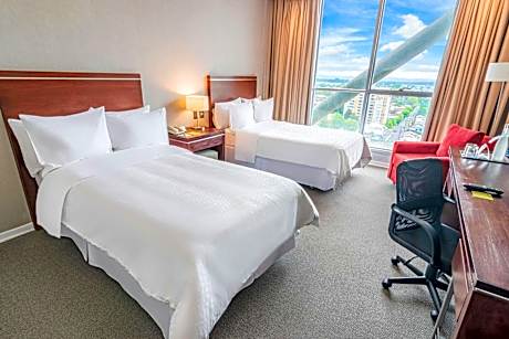 Traditional Twin Bed Guest Room