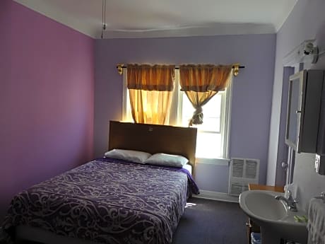 Double Room with Shared Bathroom