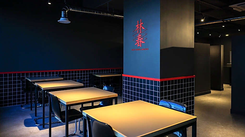 Workers Hotel Daejeon by Aank