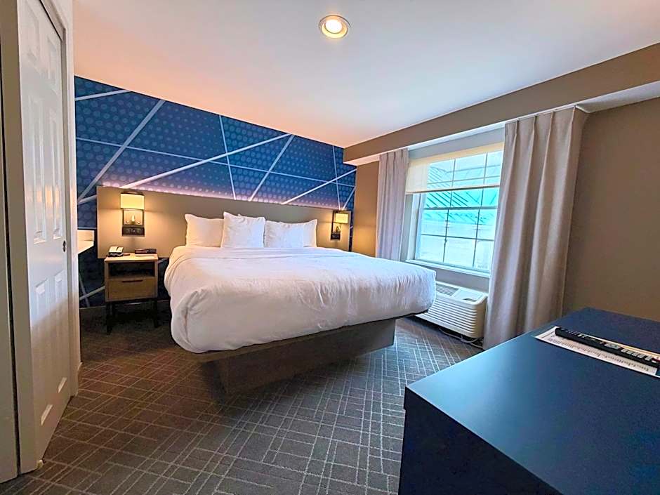 Comfort Inn & Suites Sturbridge-Brimfield