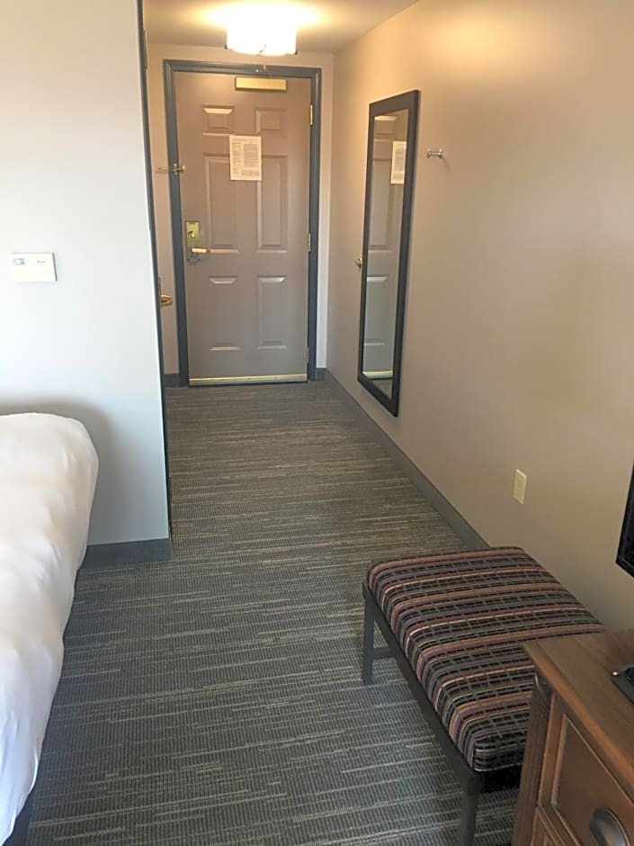 Country Inn & Suites by Radisson, Grand Rapids East, MI