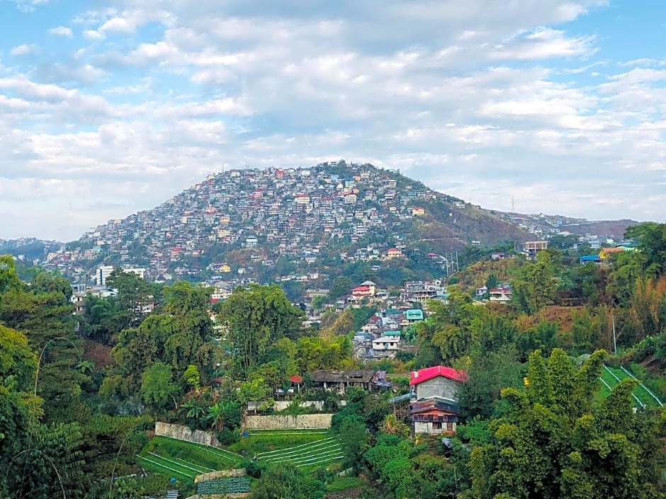 The Breys Courtyards Manor by Goshen