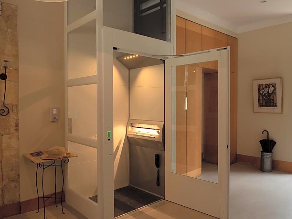 Château Fleur D'Aya