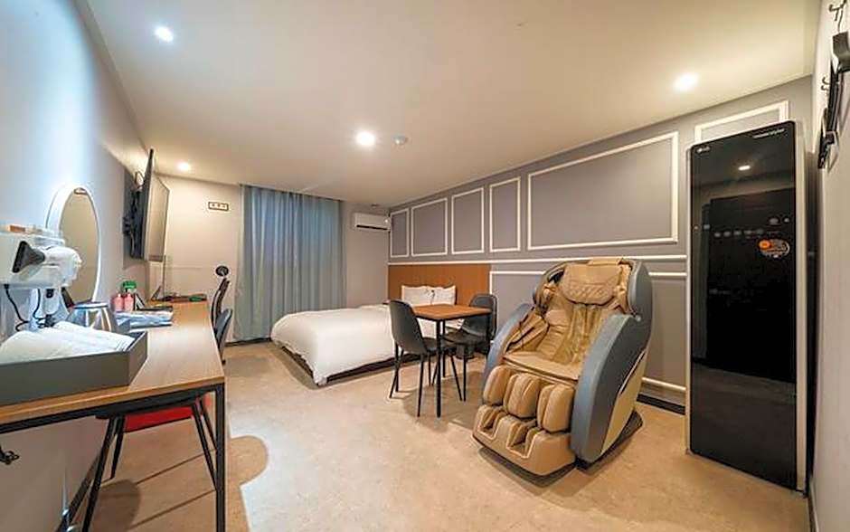 Photo 1 of 48 of Incheon Hotel Secret