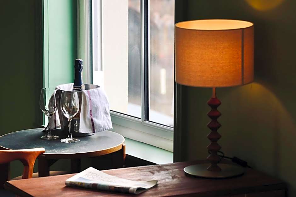 The London & Paris Hotel