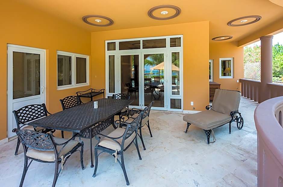 Belizean Cove Estates