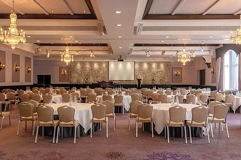 Clontarf Castle Hotel