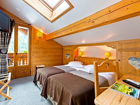 Double with Balcony & Mountain view