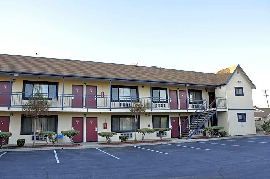 Luxury Inn – Norwalk, CA