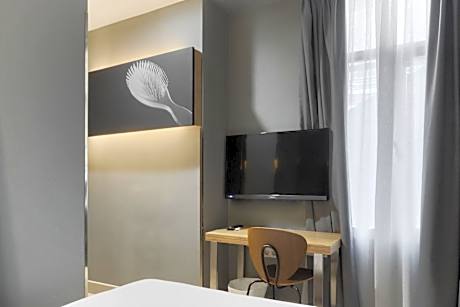 Small Double Room (1-2 adults)