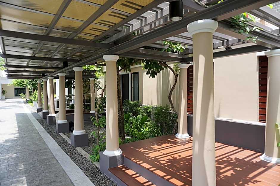 The Green View Hotel