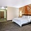 La Quinta Inn & Suites by Wyndham Waco Downtown - Baylor