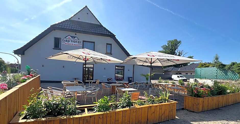 Gap Hotel event & more