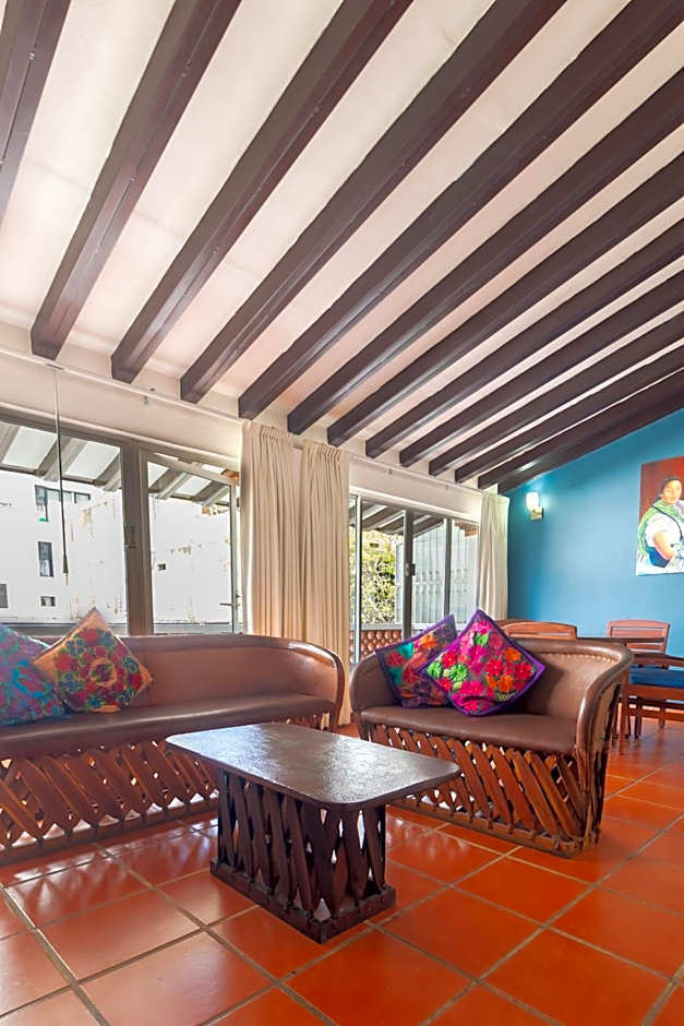 La Iguana Vallarta LGBT Experience - Romantic Zone