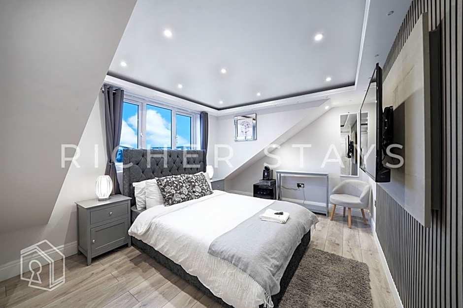 Hackney Suites - En-suite rooms & amenities