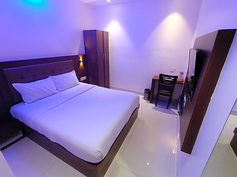 FabExpress Embassy Suites - Nr. BKC