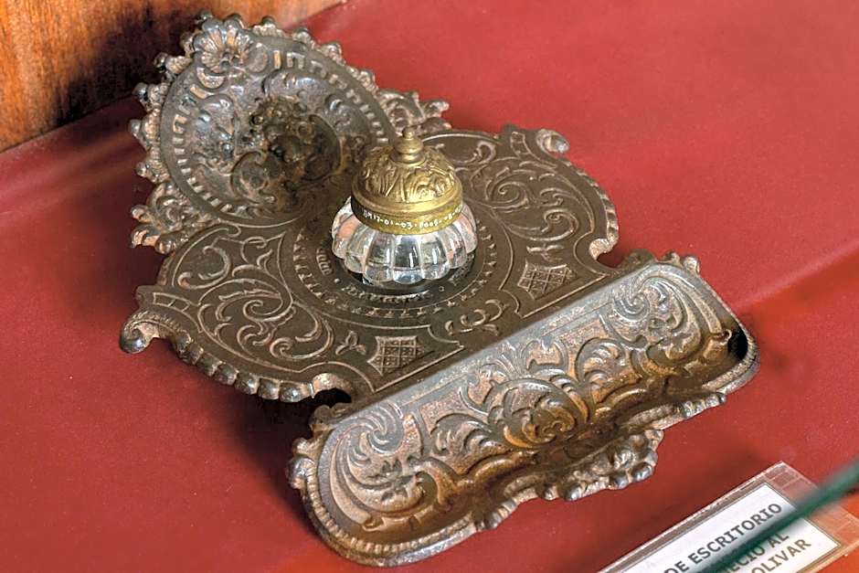 Friends Hotel & Rooftop