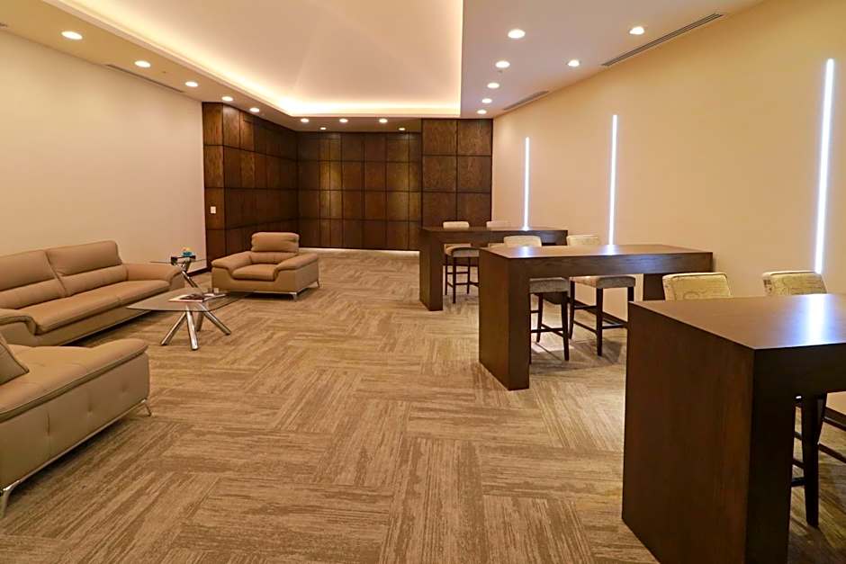 Crowne Plaza Leon By IHG