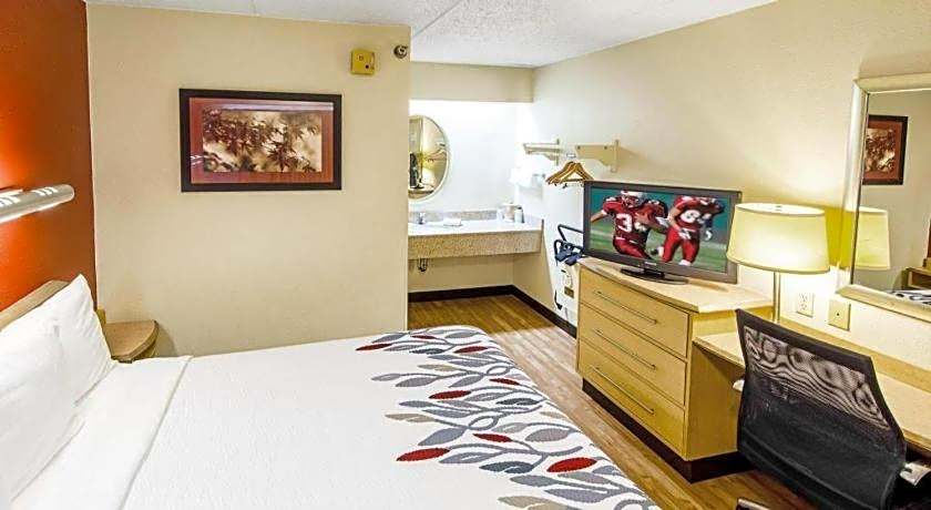 Red Roof Inn Akron