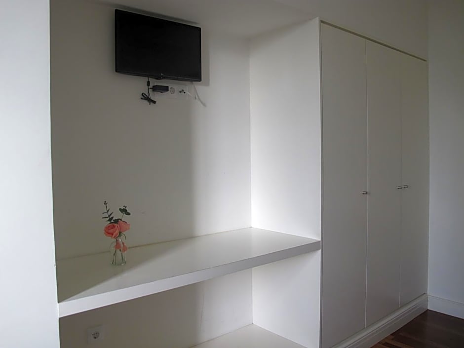 Azores Youth Hostels - Sao Miguel