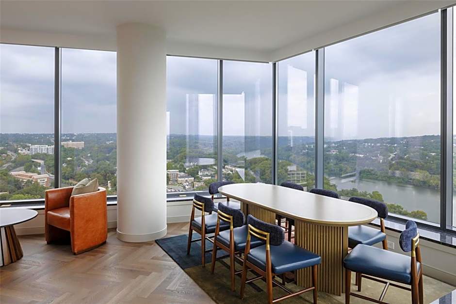 Hilton Arlington Rosslyn The Key