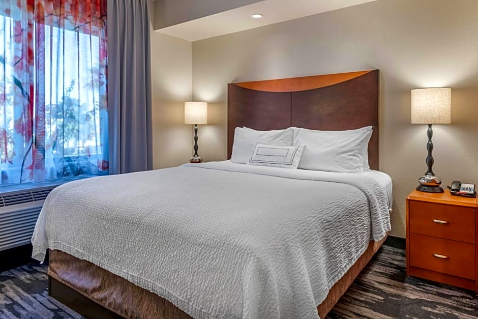 Fairfield Inn and Suites Holiday Tarpon Springs