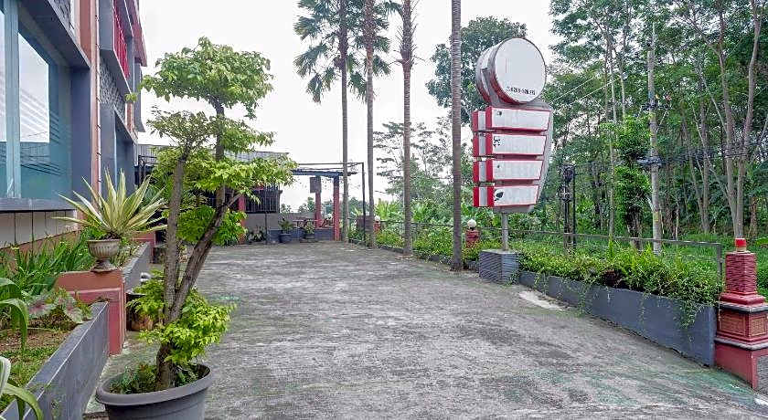 Urbanview Hotel Bergas Indah Bandungan by RedDoorz