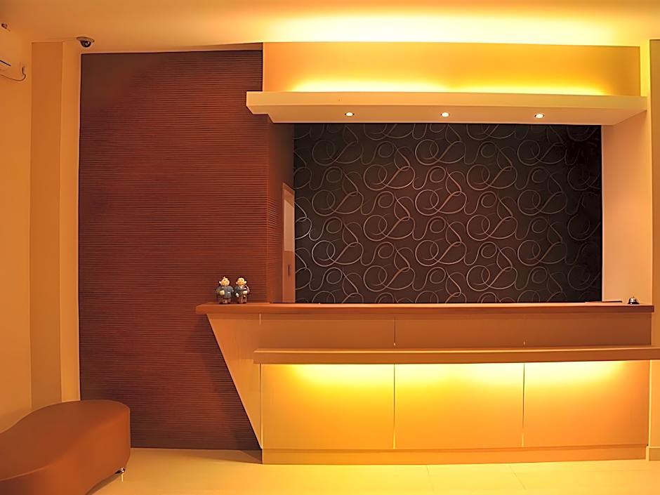 Dermaga Keluarga Hotel