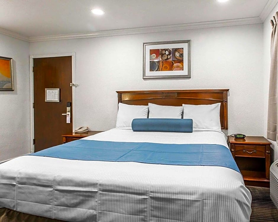 Rodeway Inn & Suites Pacific Coast Highway
