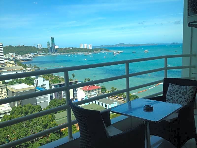 View Talay 6 Pattaya Beach Condominium by Honey