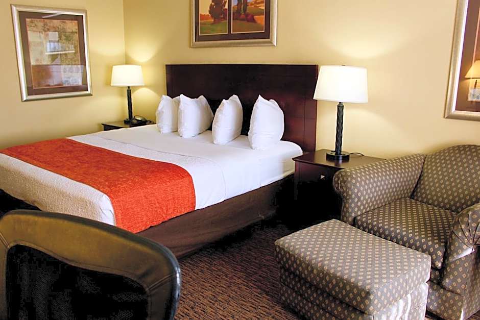 Best Western Plus Dakota Ridge