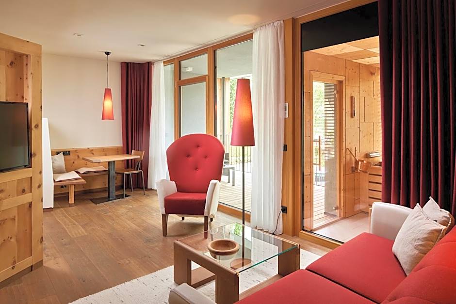 Suite — 5 fotoğraftan 1. fotoğraf