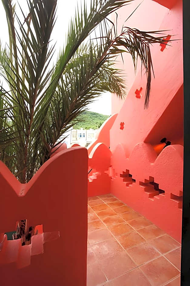 A Fei Surf Inn III