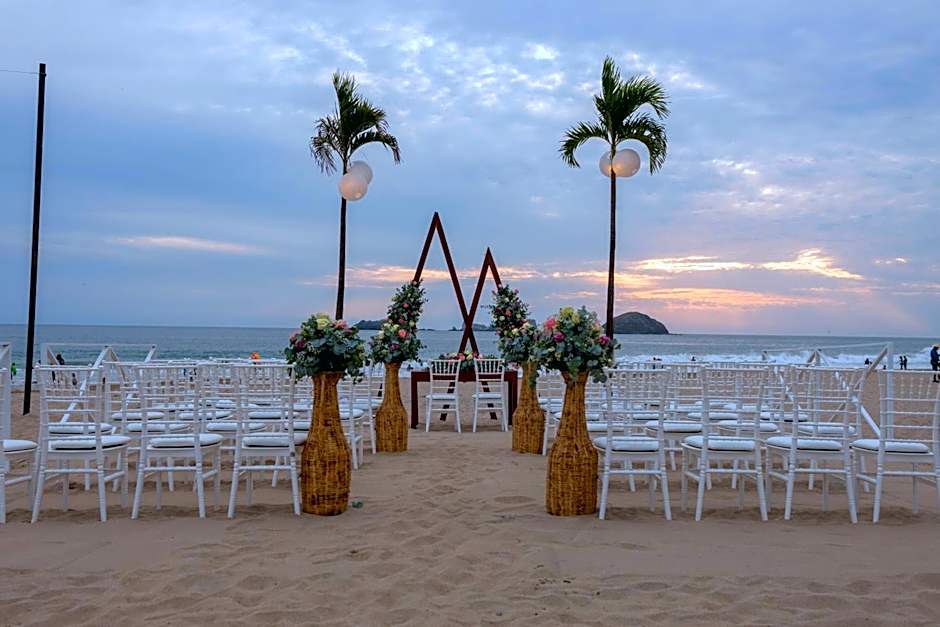 Tesoro Ixtapa Beach Resort