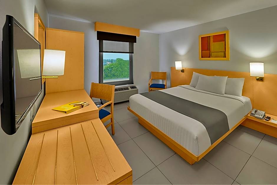 City Express by Marriott Lazaro Cardenas