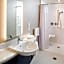 SpringHill Suites by Marriott Carle Place Garden City