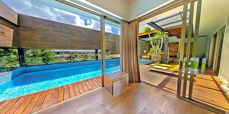 TS SUITES Seminyak Bali