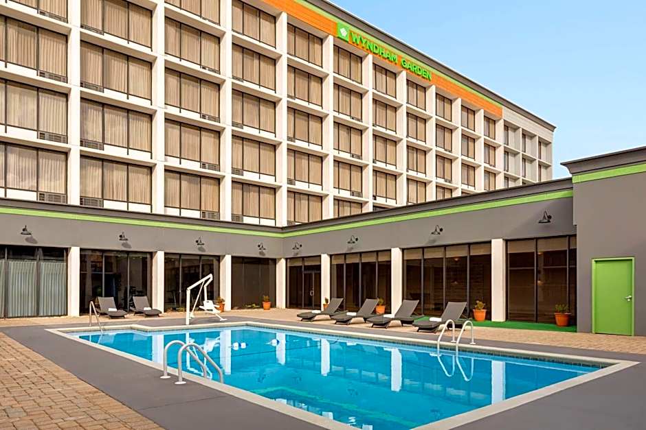 Wyndham Garden Atlanta Airport