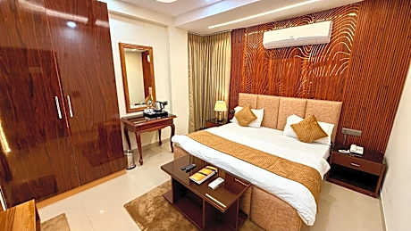 Deluxe Double or Twin Room