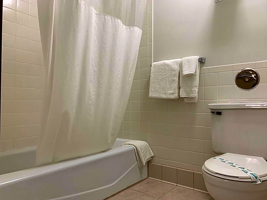 Best Western Maritime Inn