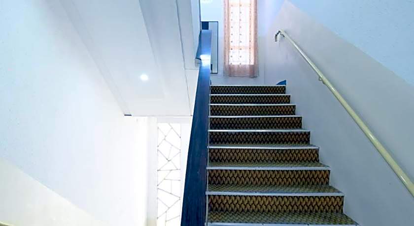 Rivoli Hotel