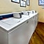La Quinta Inn & Suites by Wyndham West Palm Beach Airport